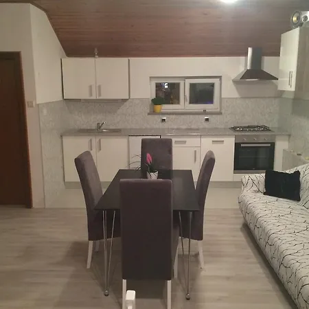 Διαμέρισμα Rose- Center&parking *