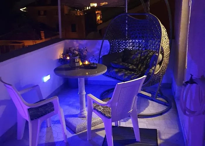 Rose- Center&parking Apartament Szybenik