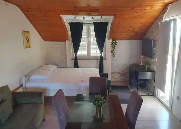 Rose- Center&parking Appartamento