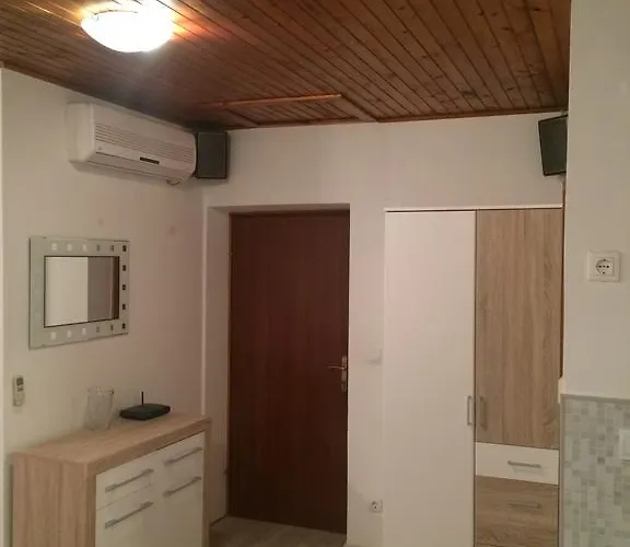 Apartament Rose- Center&parking Szybenik