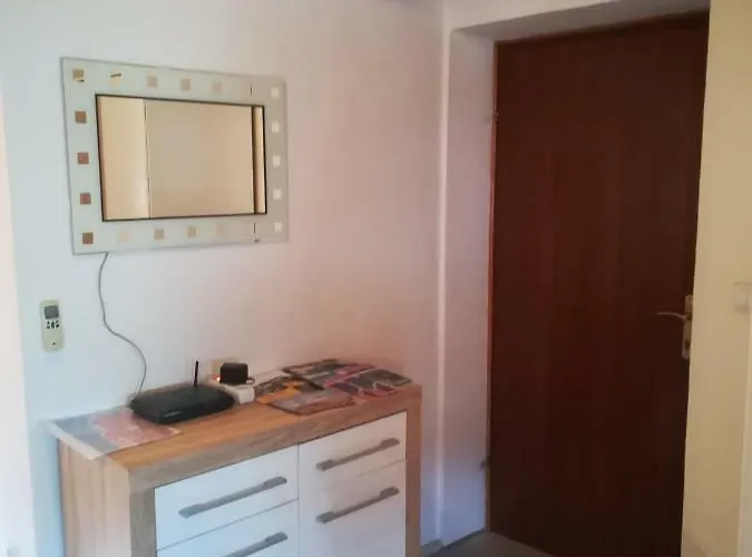 Rose- Center&parking *