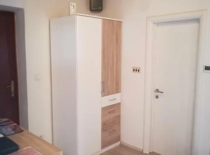 Apartament Rose- Center&parking Szybenik